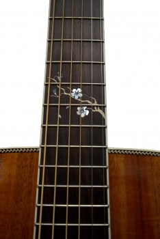 Preview: More Guitars Dreadnought Westerngitarre mit Tonabnehmer massive Decke (Koa)